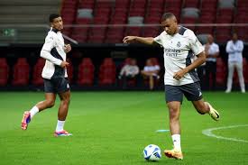 圳足球走向 圳足球走向